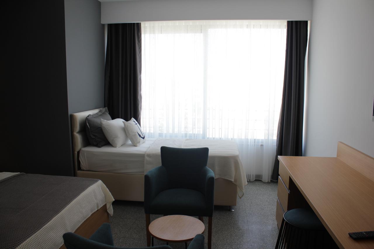 Port Marina Hotel Karatas  Eksteriør billede